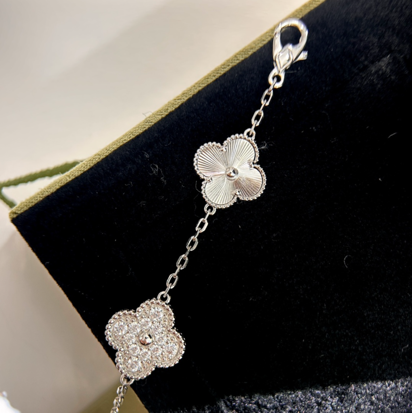 Alhambra Clover Bracelet
