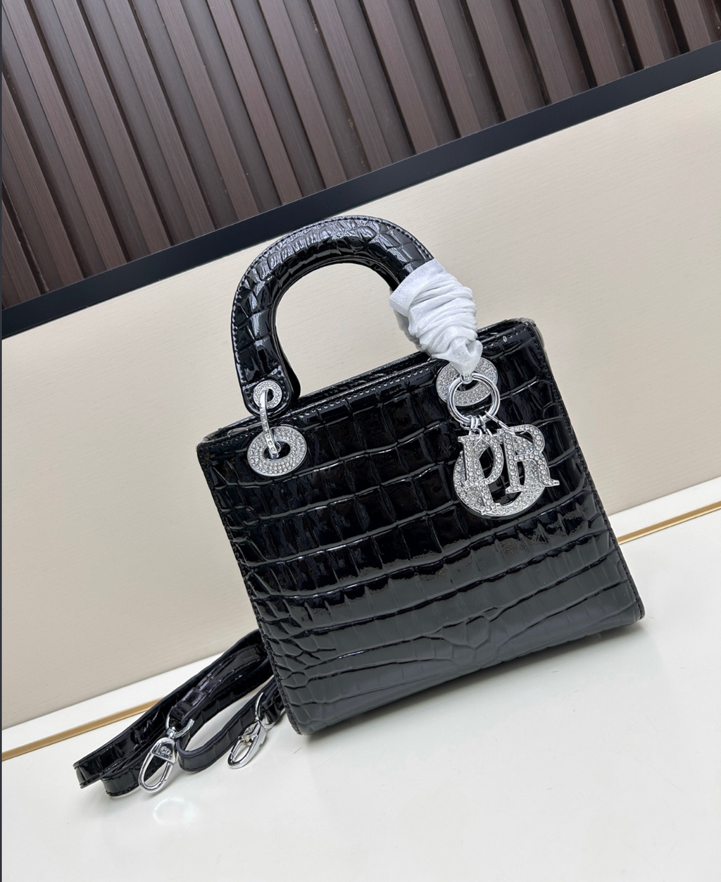 Crocodile-Pattern Leather Bag