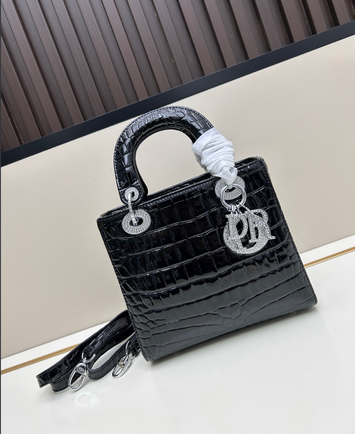 Crocodile-Pattern Leather Bag