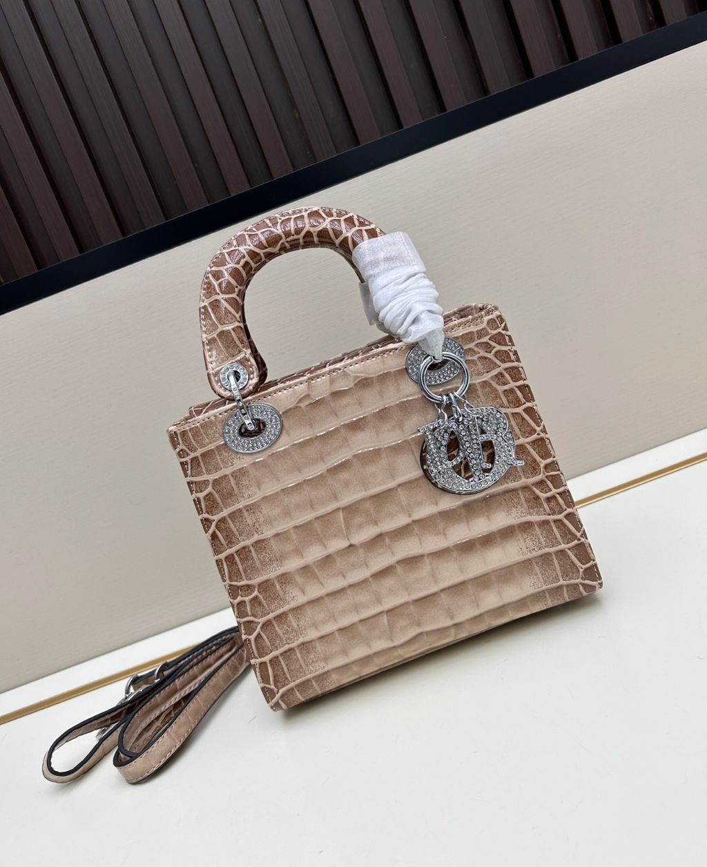 Crocodile-Pattern Leather Bag