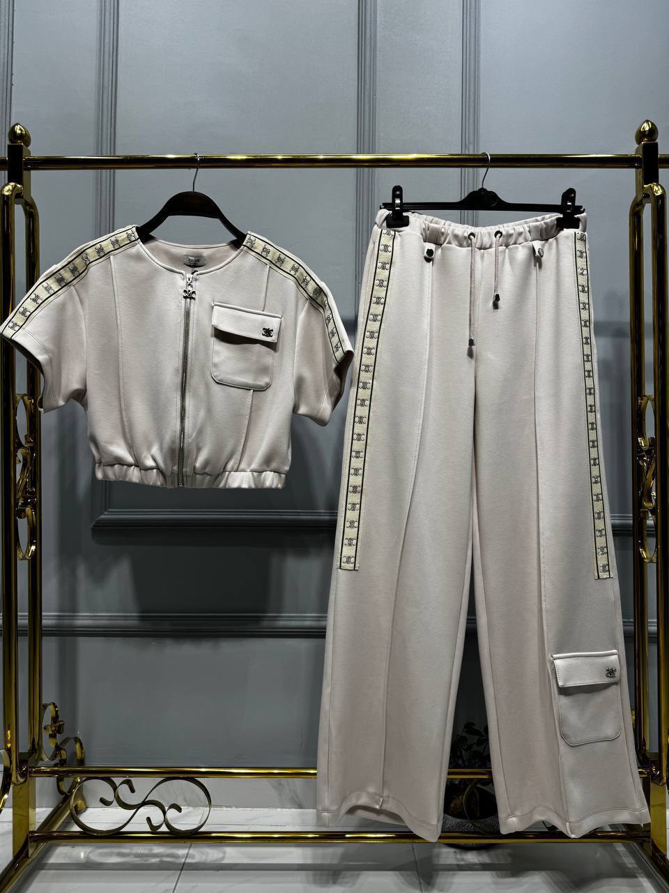 Beige 2-Piece Luxury Set – Zip Top & Wide-Leg Pants