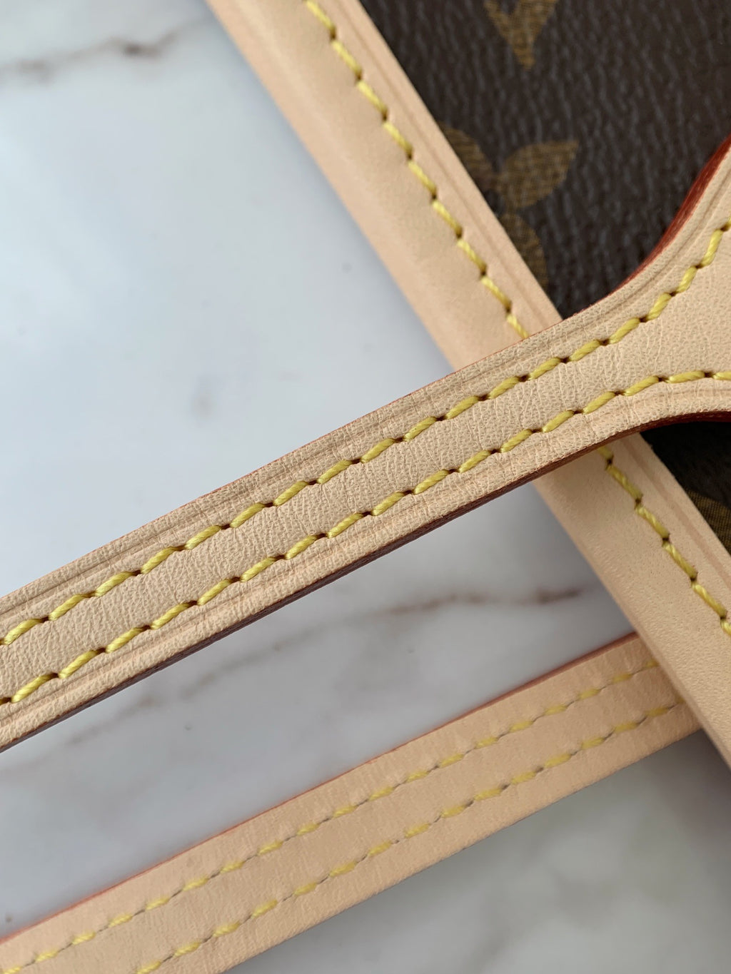 Neverfull MM – Classic Monogram Tote