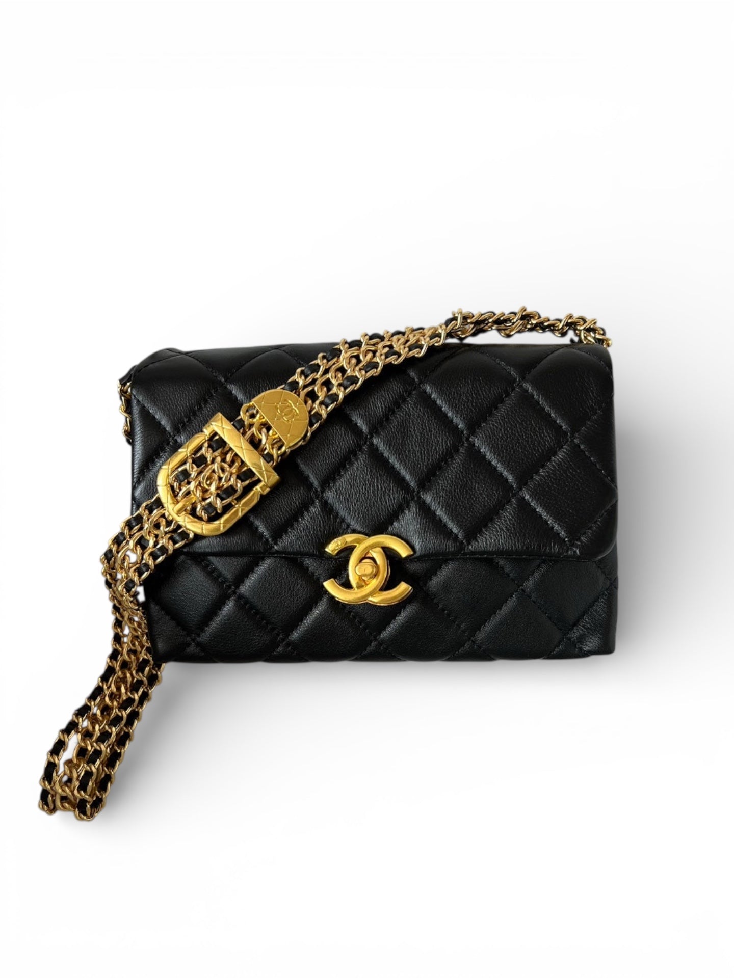 23 Quilted Chain Underarm Bag