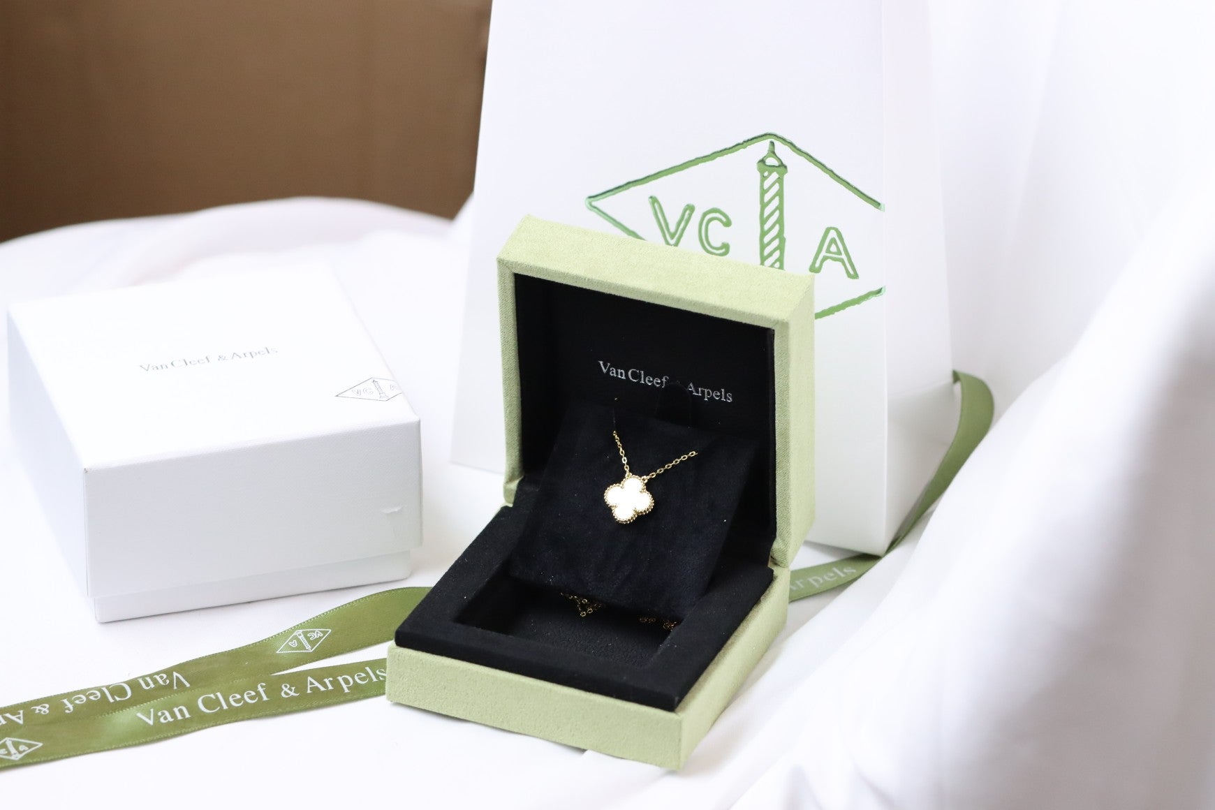 Alhambra White Mother of Pearl Clover Necklace