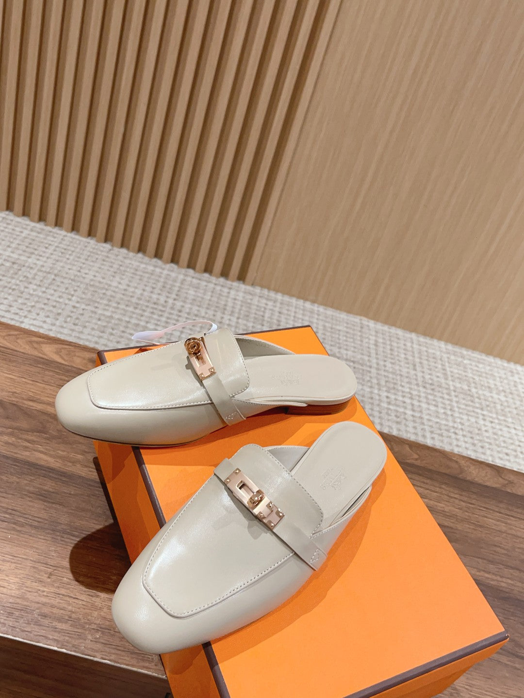 Oz Mules with Kelly Lock