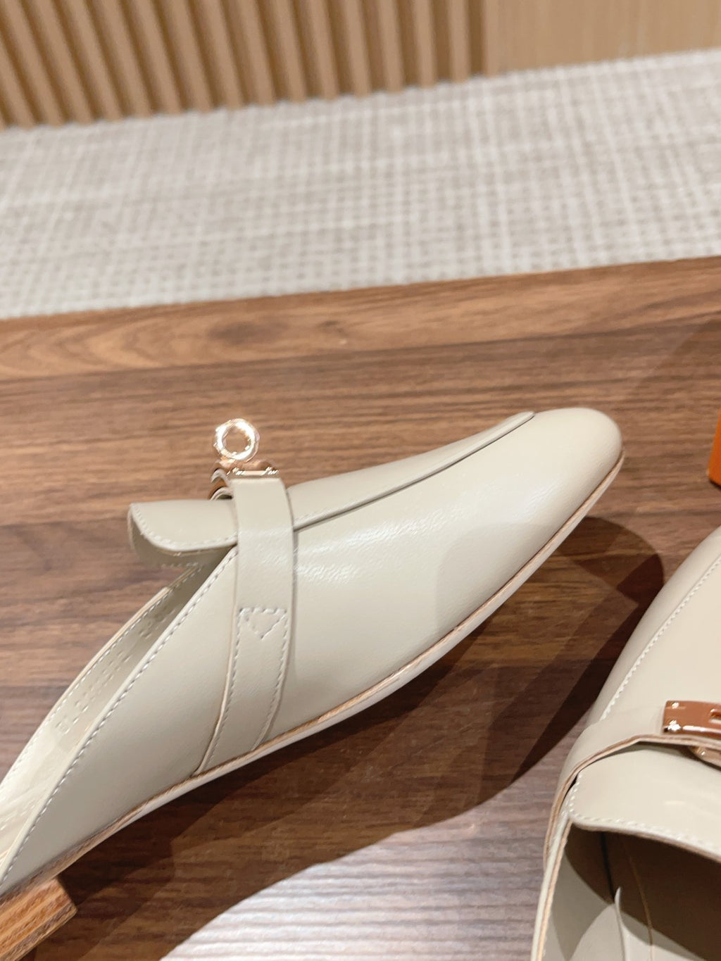 Oz Mules with Kelly Lock