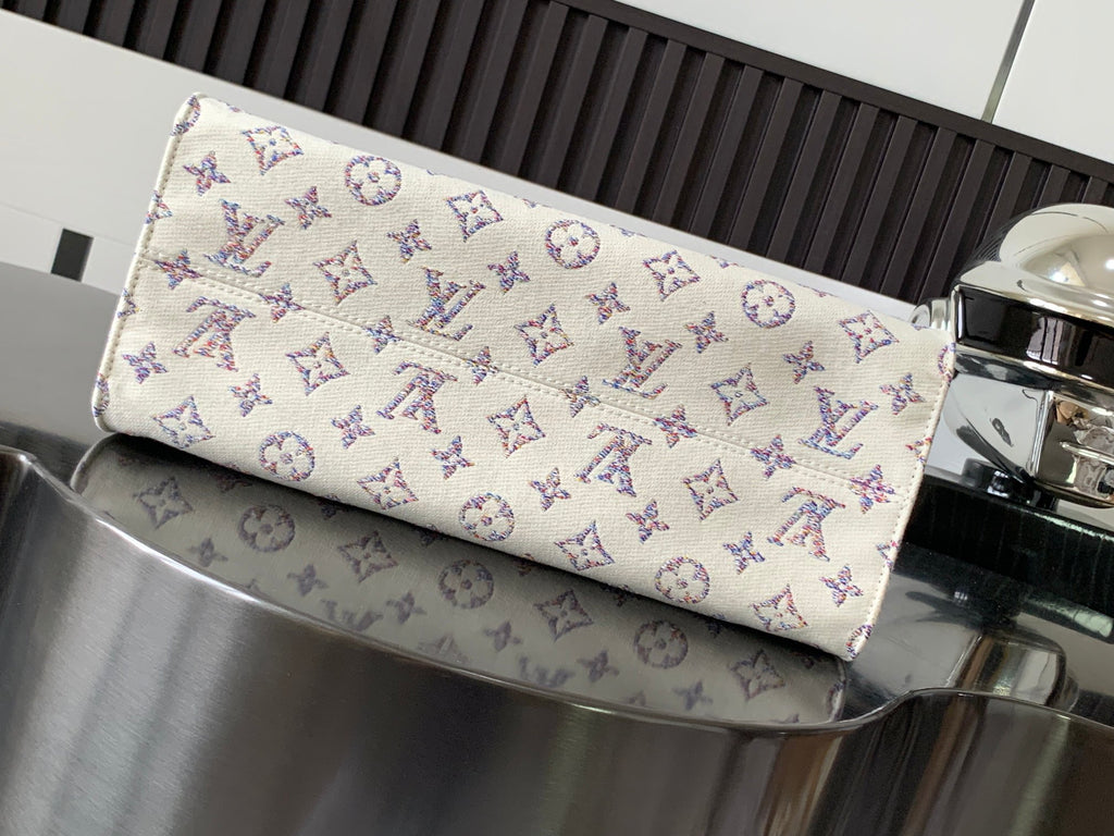 OnTheGo MM Monogram Canvas