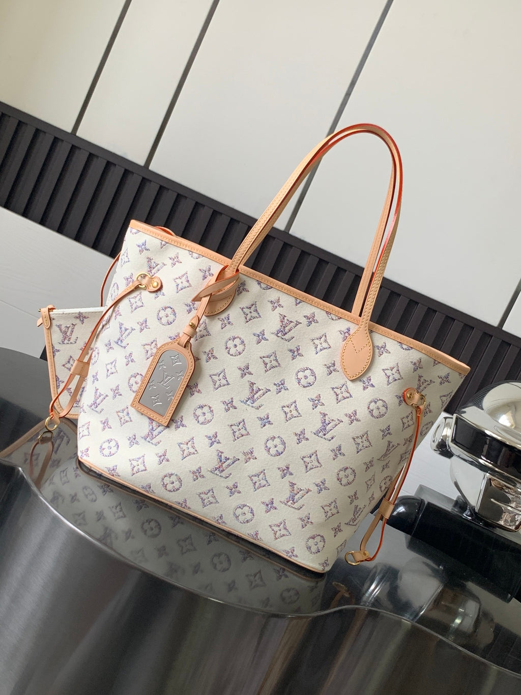 Neverfull MM Monogram Canvas
