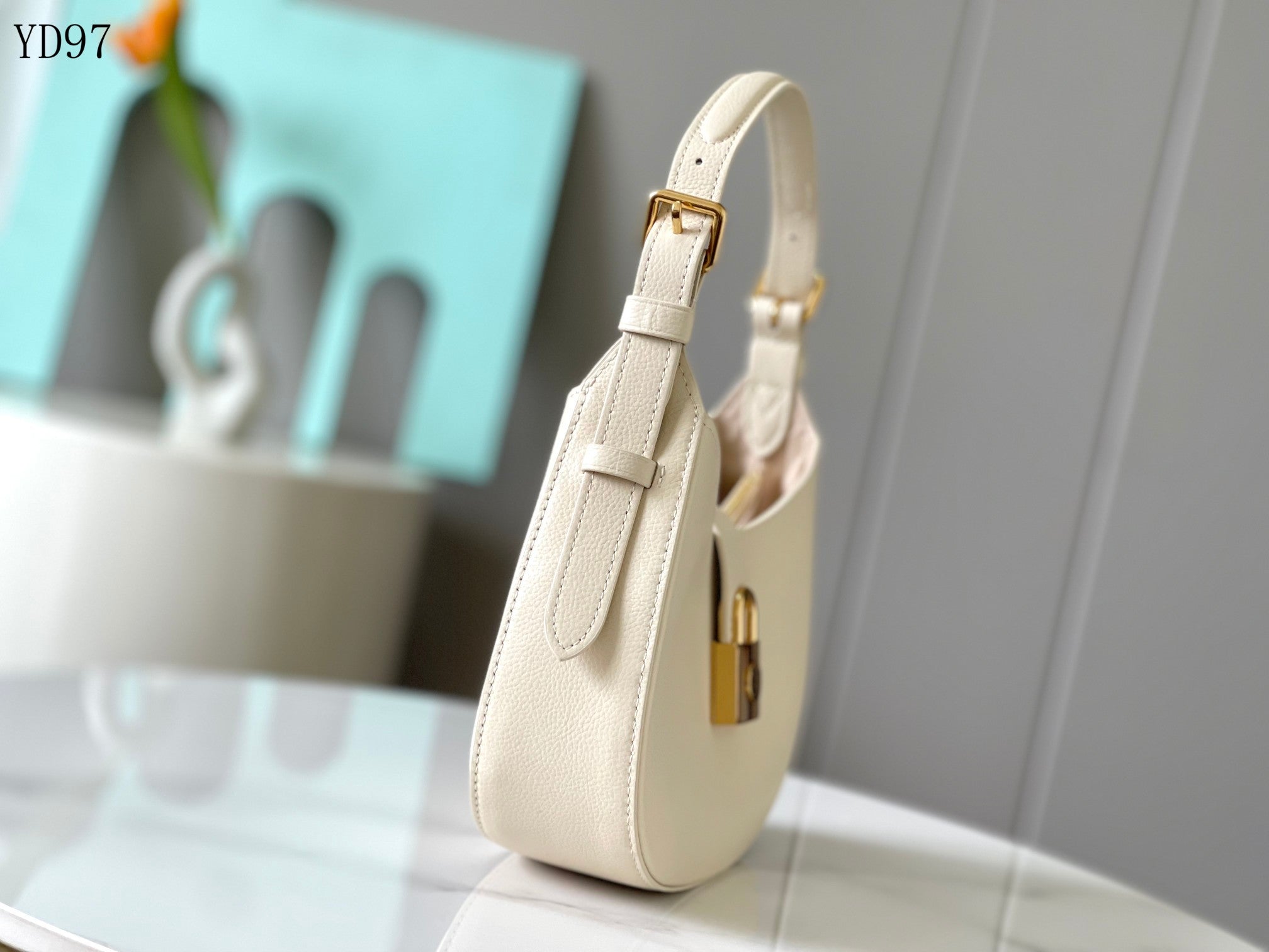 Low Key Shoulder Bag