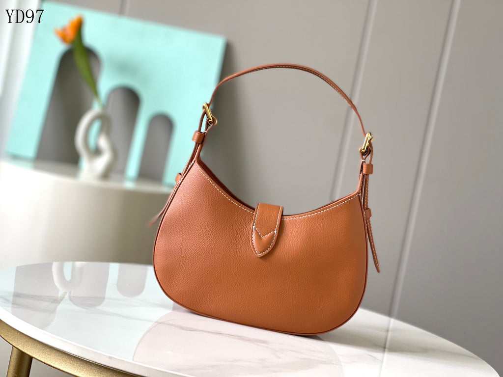 Low Key Shoulder Bag