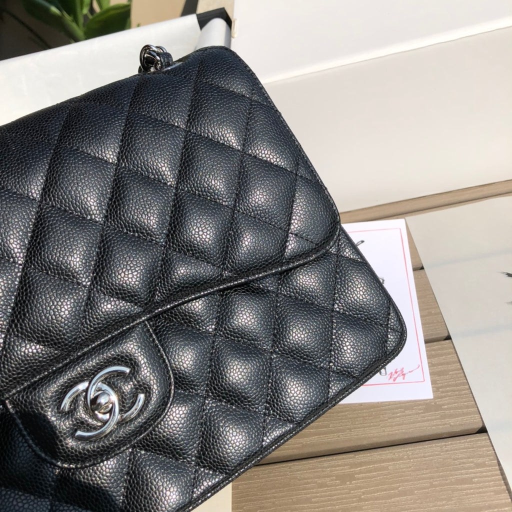 3.55 Large Caviar Leather Classic Double Flap Bag - Silver hardware