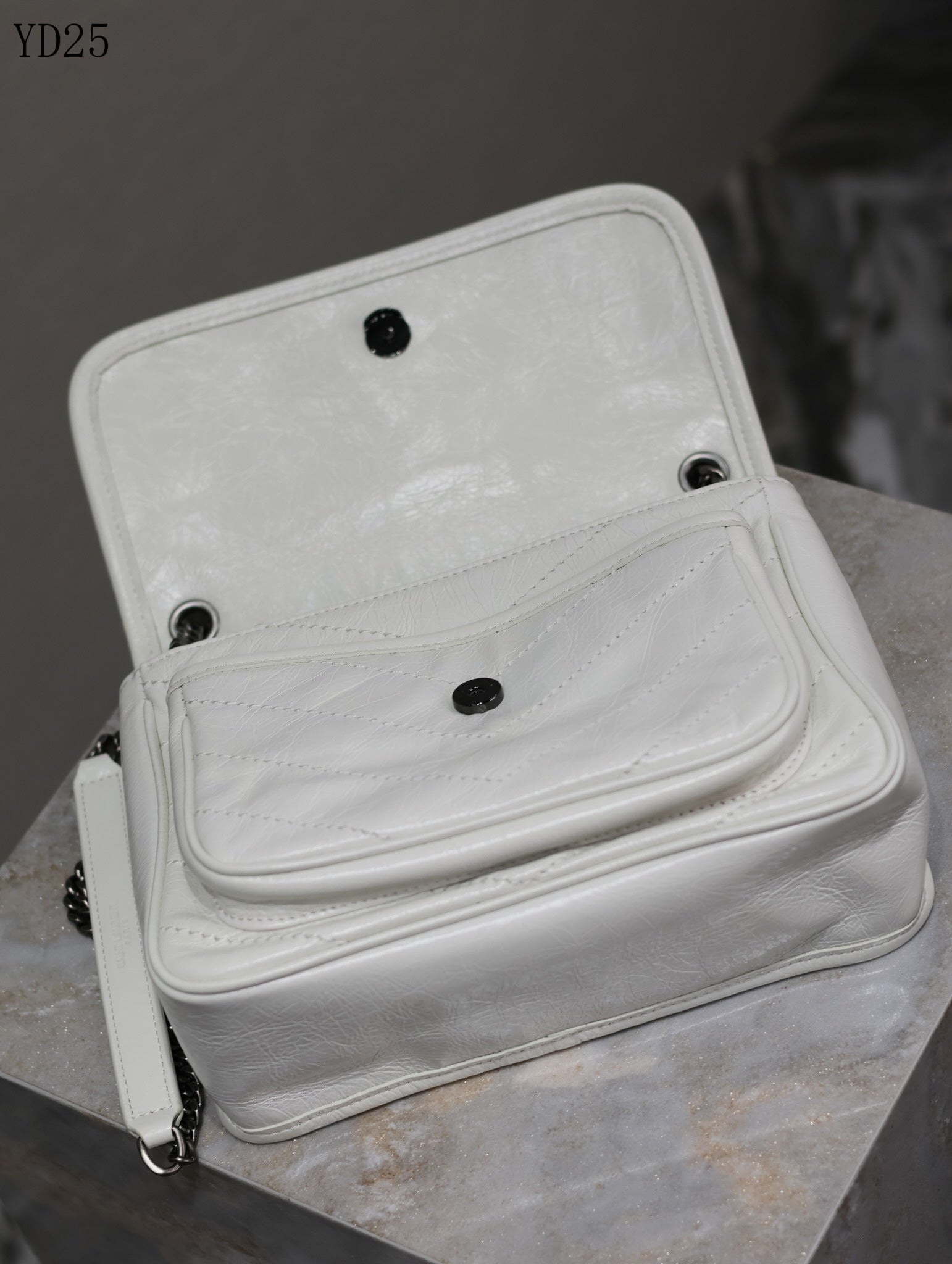 Niki Medium Patent Leather Shoulder Bag