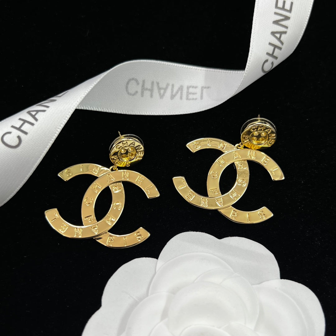 Pearl Necklace & Earring Set – Gold CC Logo Statement Jewelry