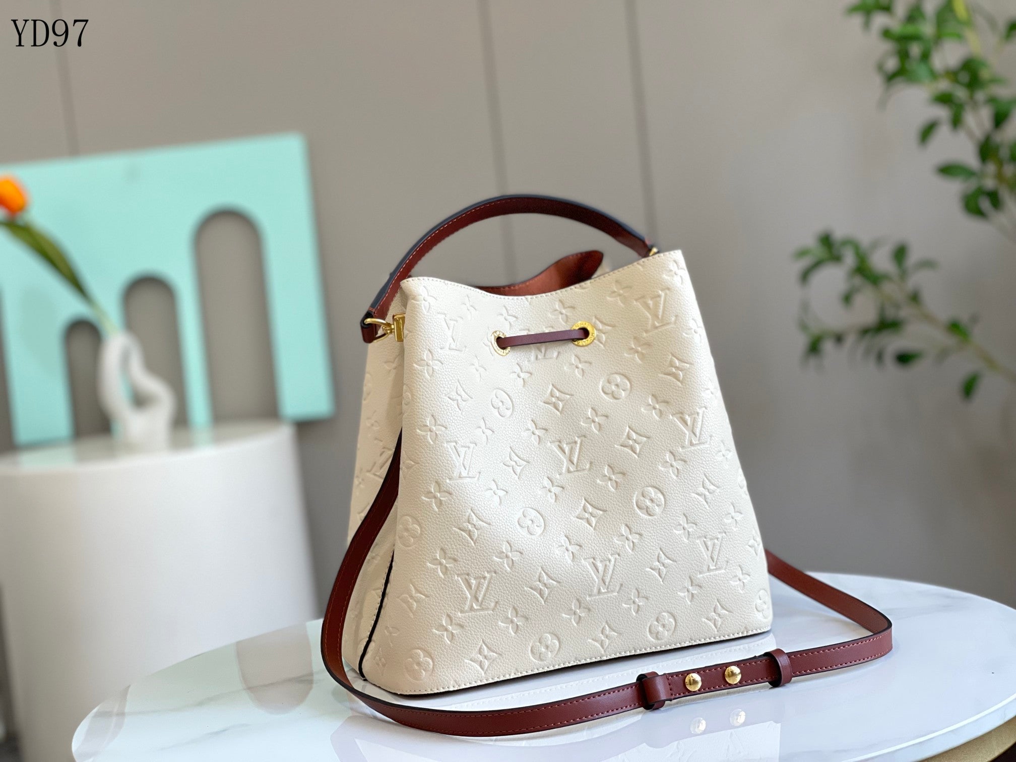 NéoNoé MM Bucket Bag