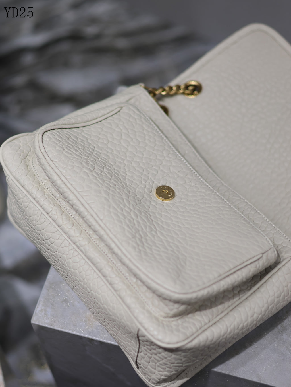 Niki Medium Shoulder Bag