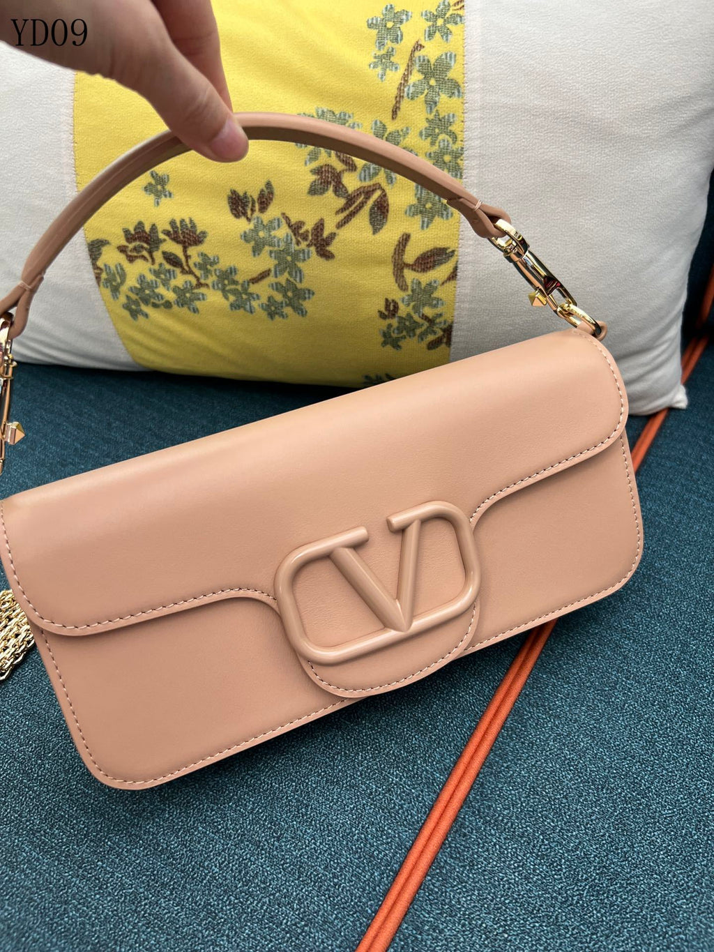 Garavani VLogo Signature Bag