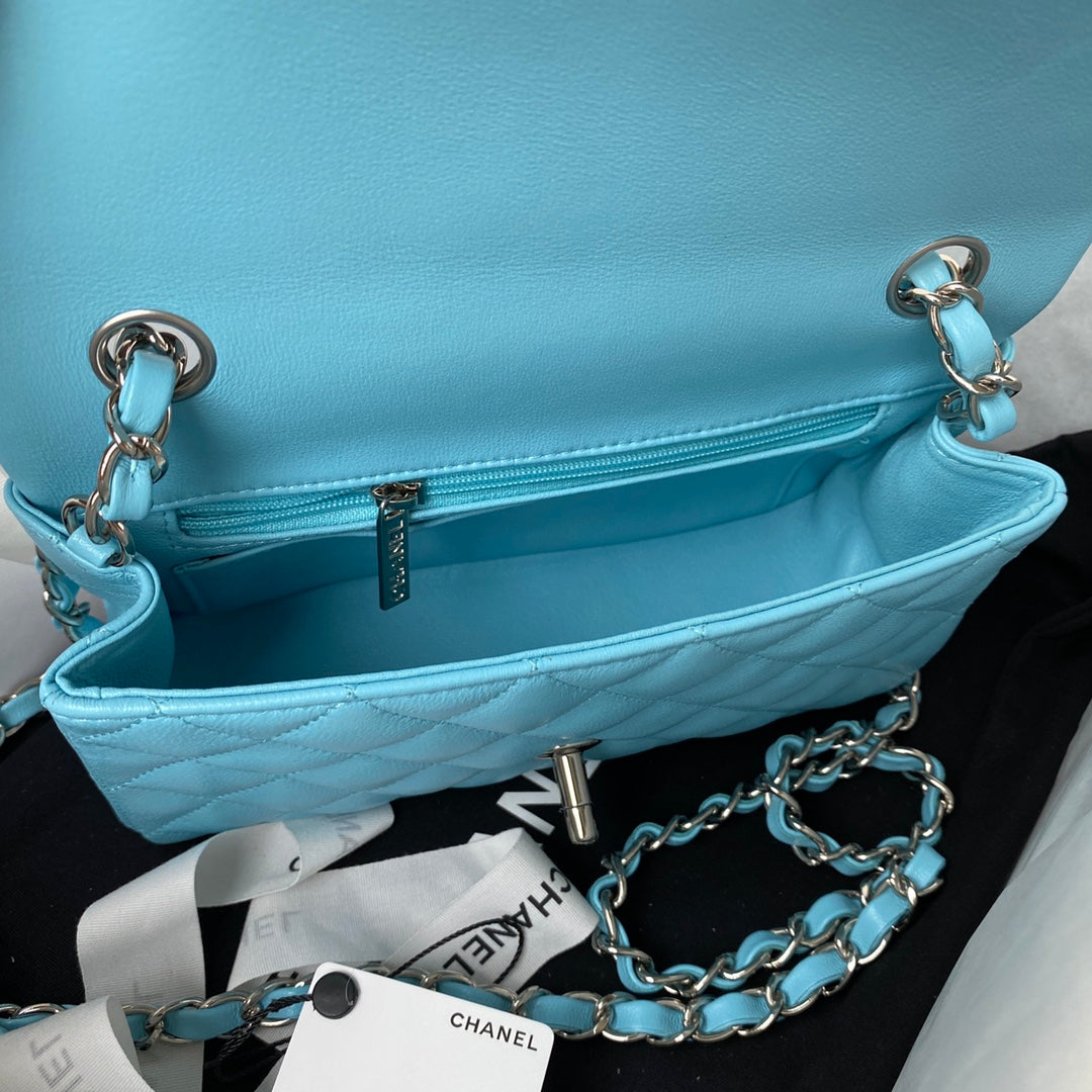 1.55 Classic Quilted Flap Bag