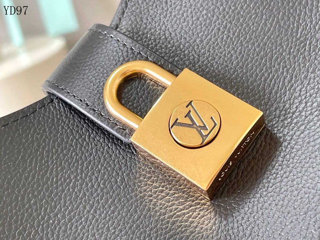 Low Key Shoulder Bag