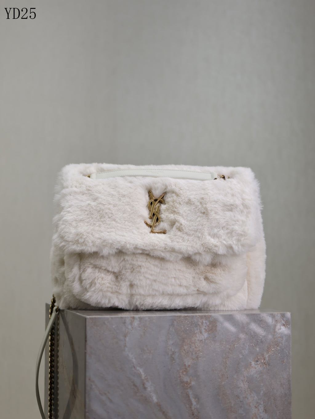 Niki Small in Shearling Bag