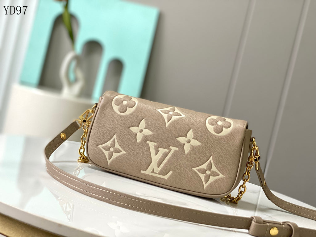 Wallet on Chain Ivy Bag