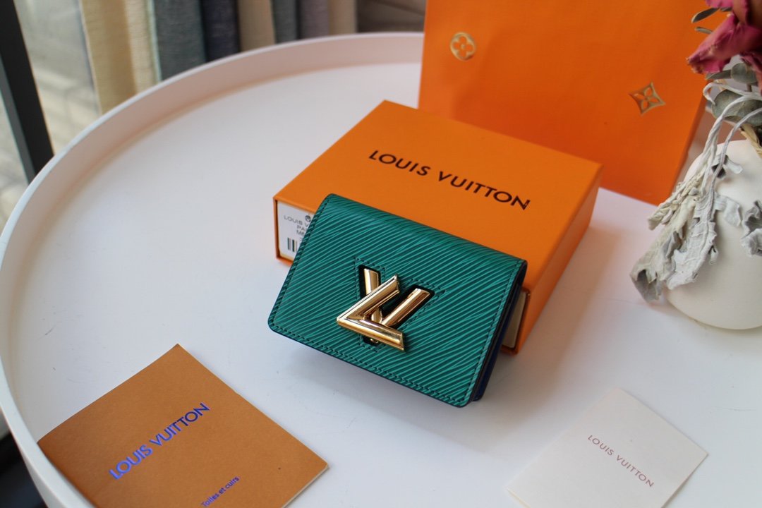 Epi Leather Twist Wallet