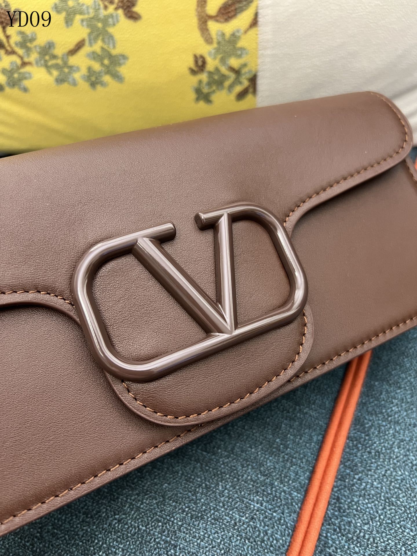 Garavani VLogo Signature Bag