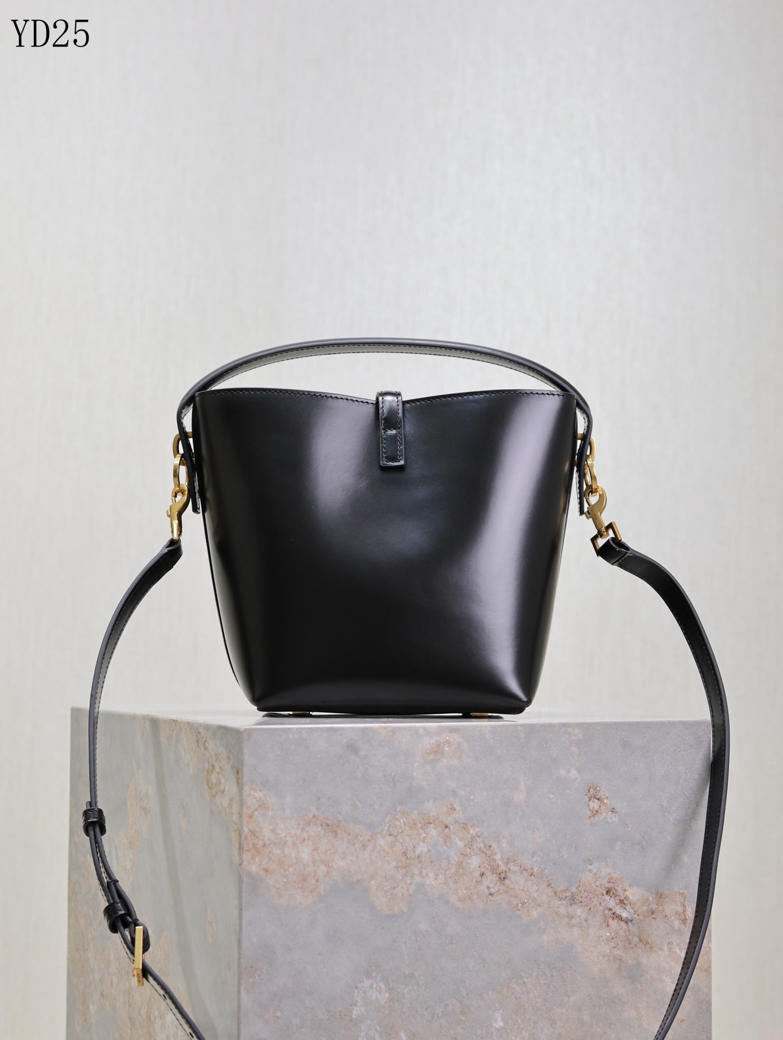 Le 37 Small Bucket Bag