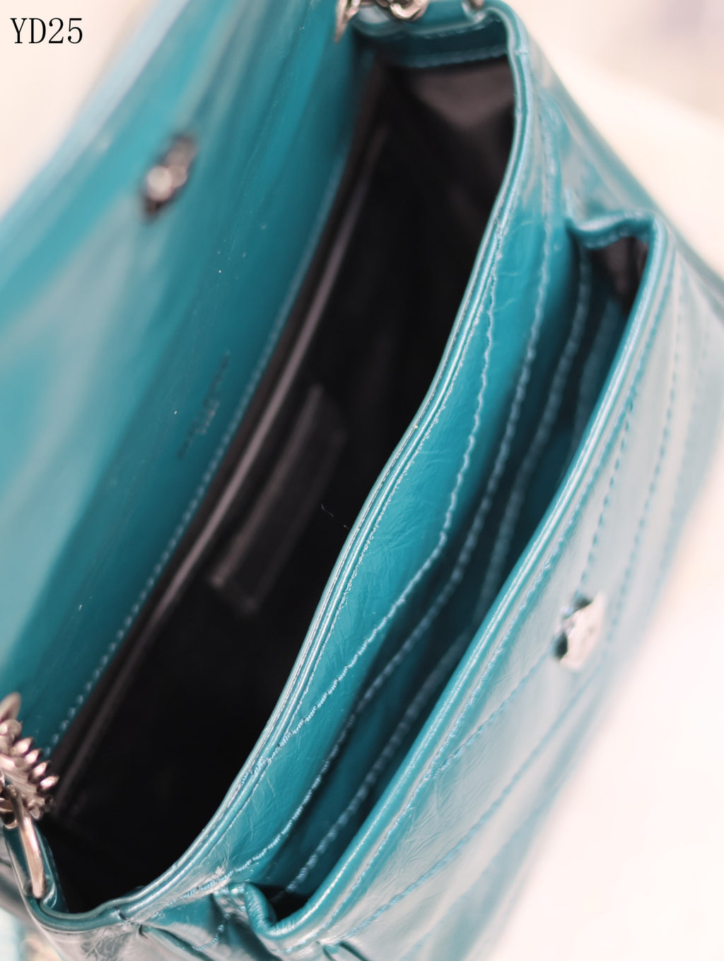 Niki Medium Patent Leather Shoulder Bag