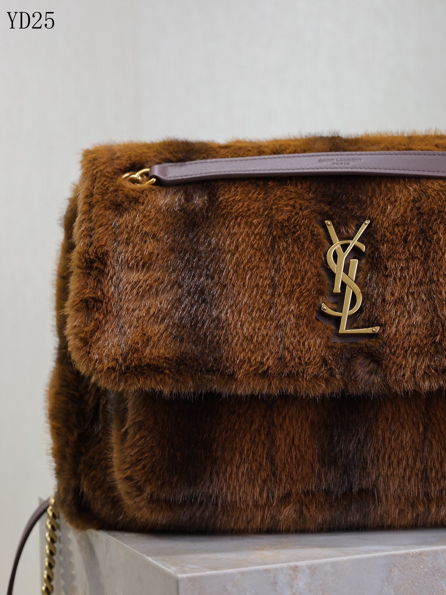 Niki Medium in Shearling Bag