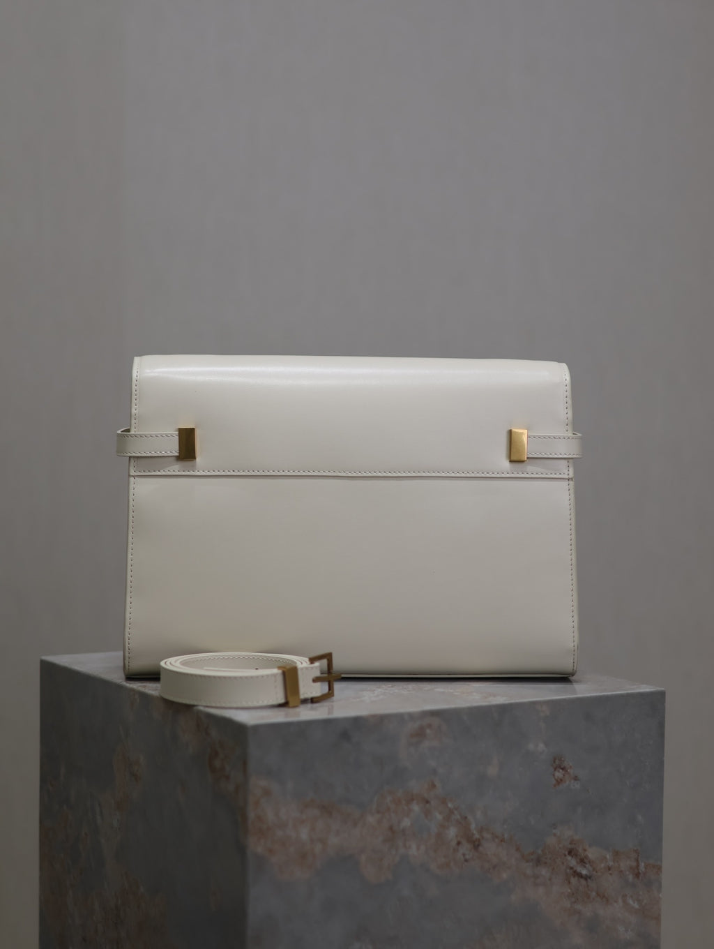 Crocodile-Embossed Leather Chain Bag