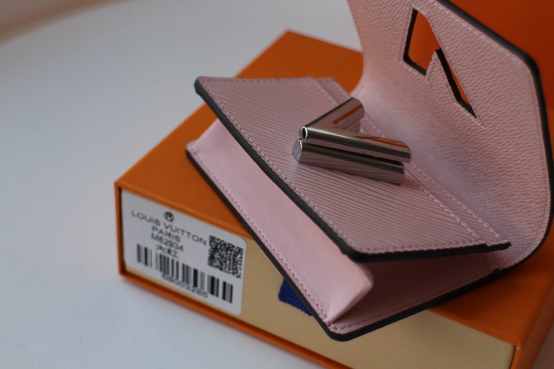 Epi Leather Twist Wallet