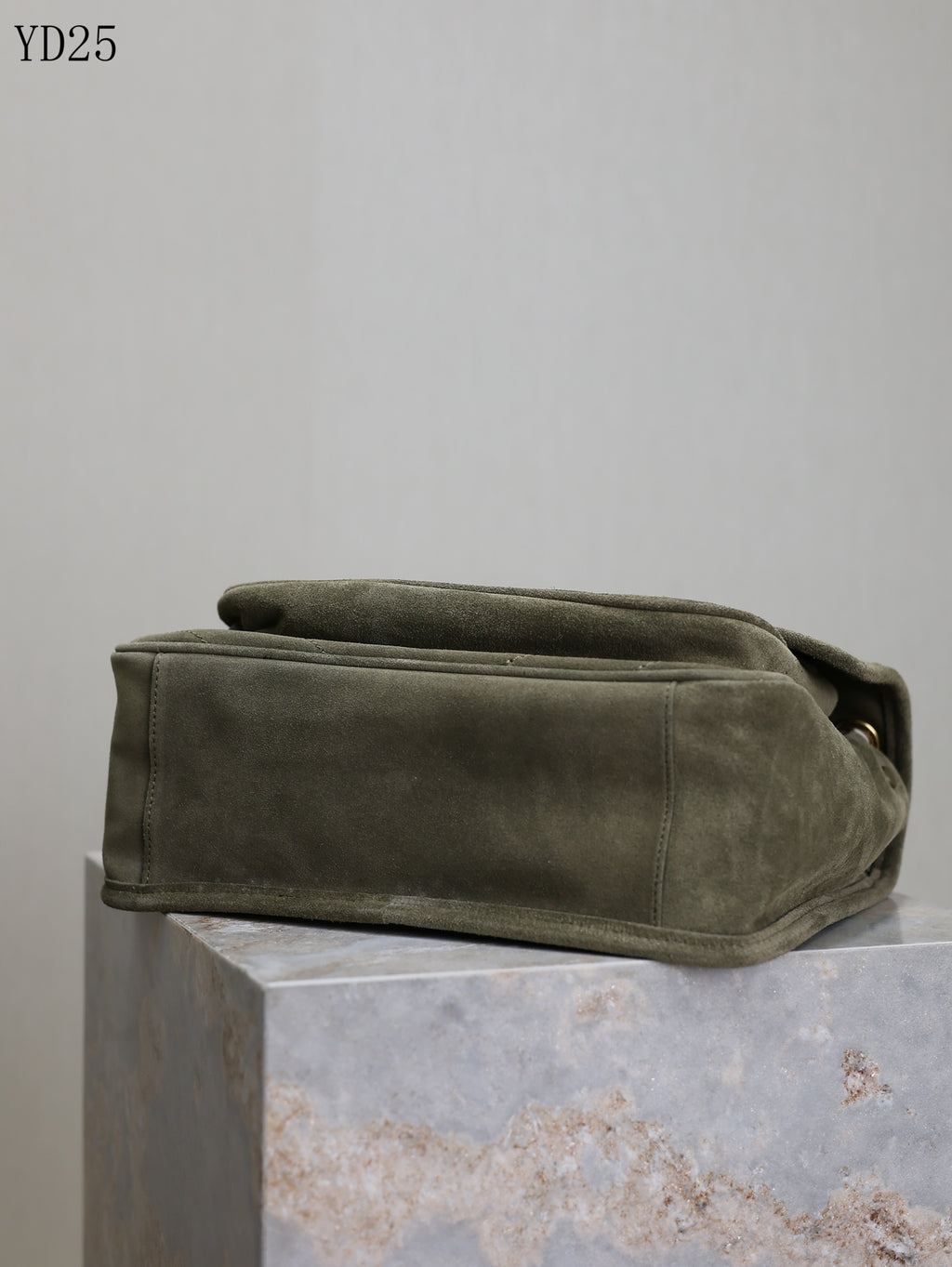 Niki Medium Shoulder Bag