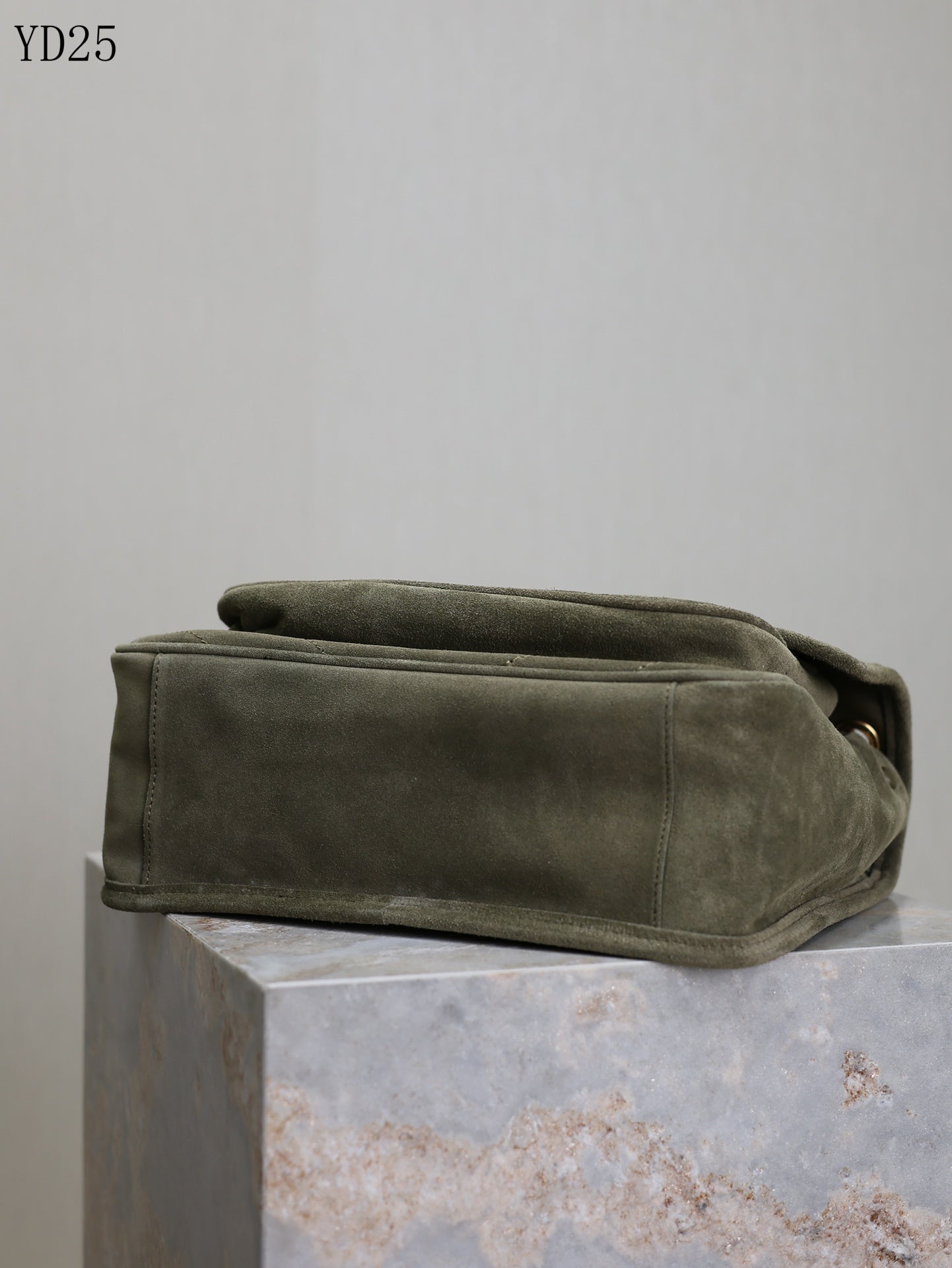 Niki Medium Shoulder Bag