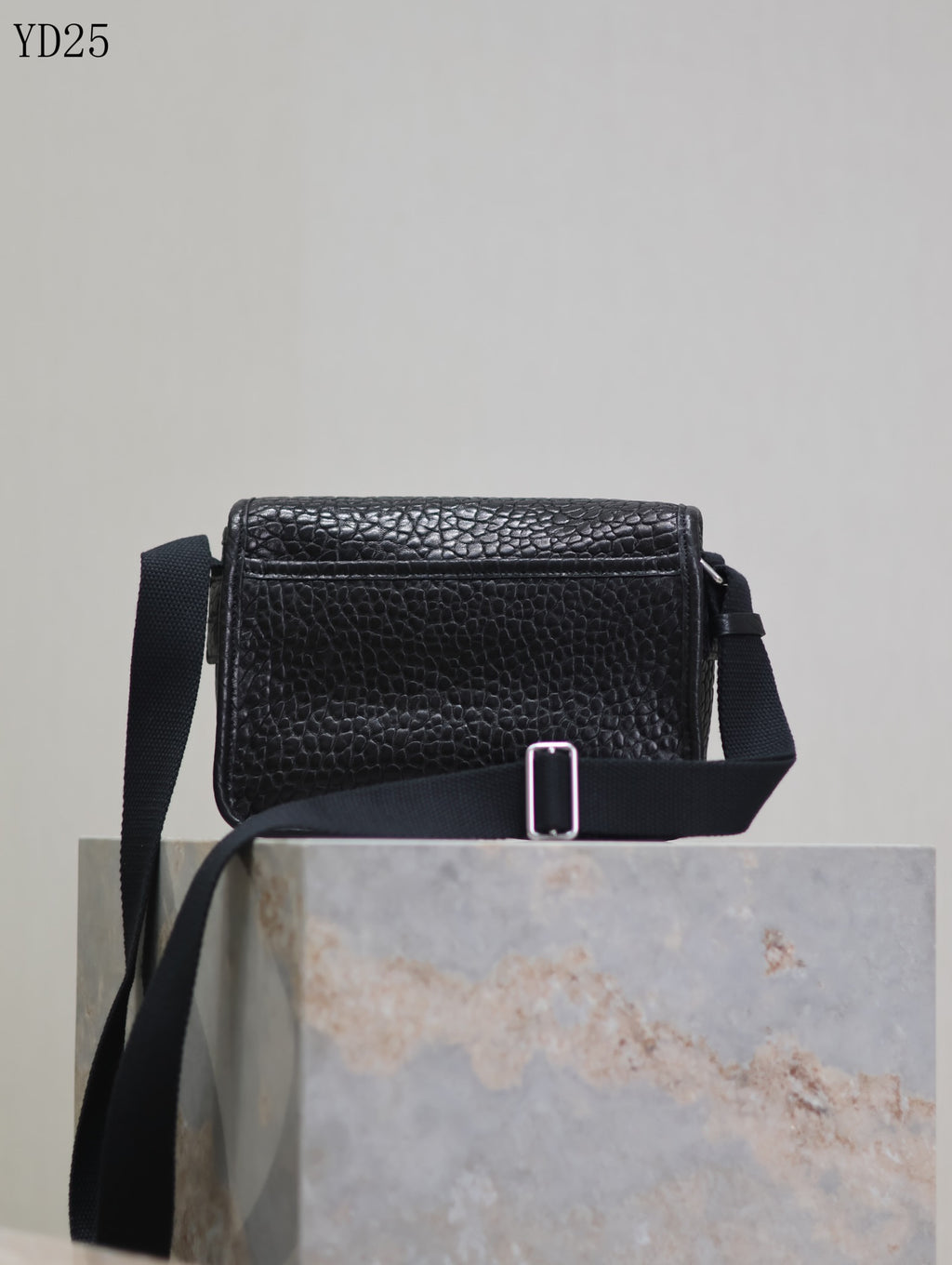 Niki Grained Leather Bag