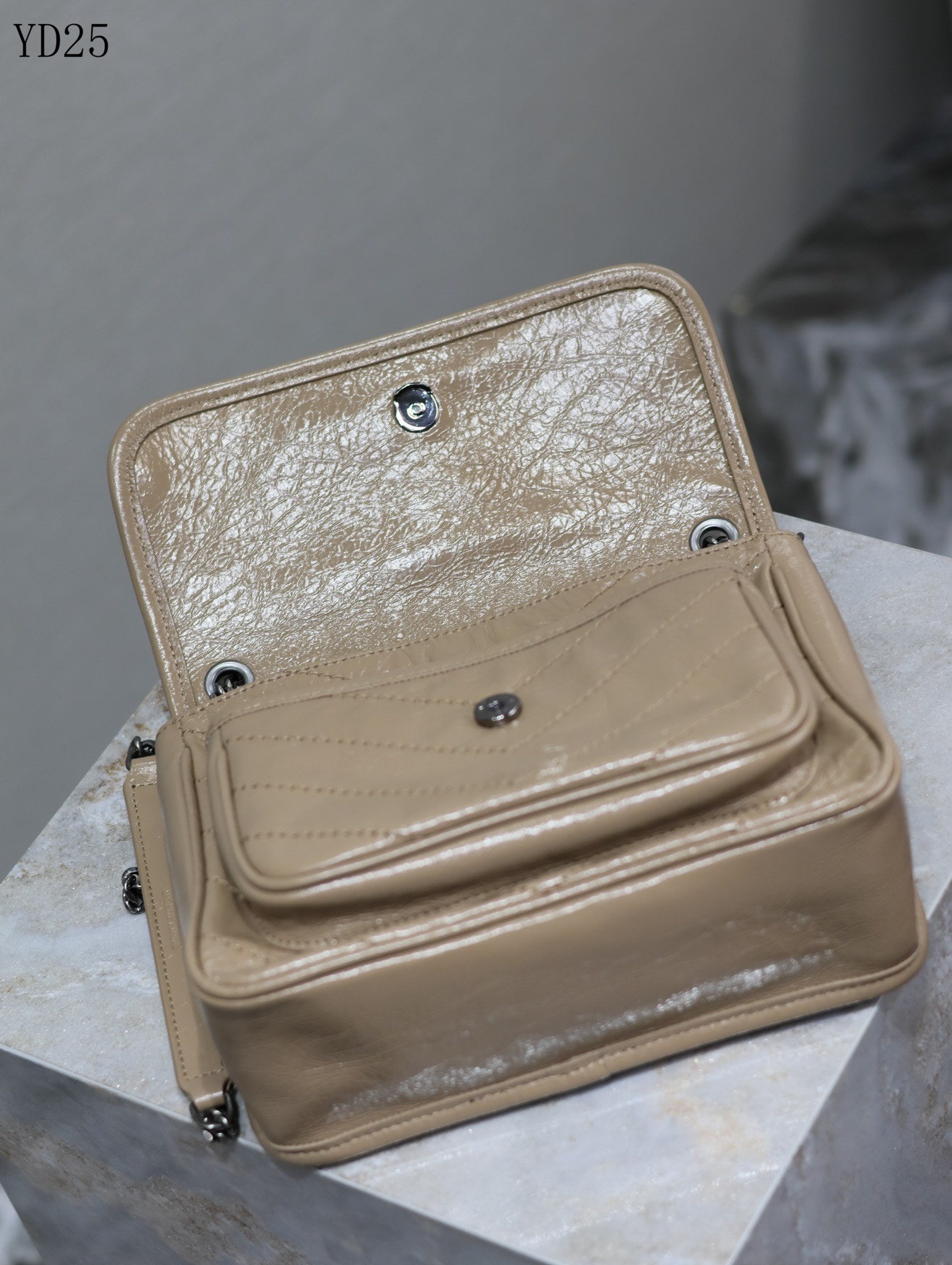 Niki Medium Patent Leather Shoulder Bag