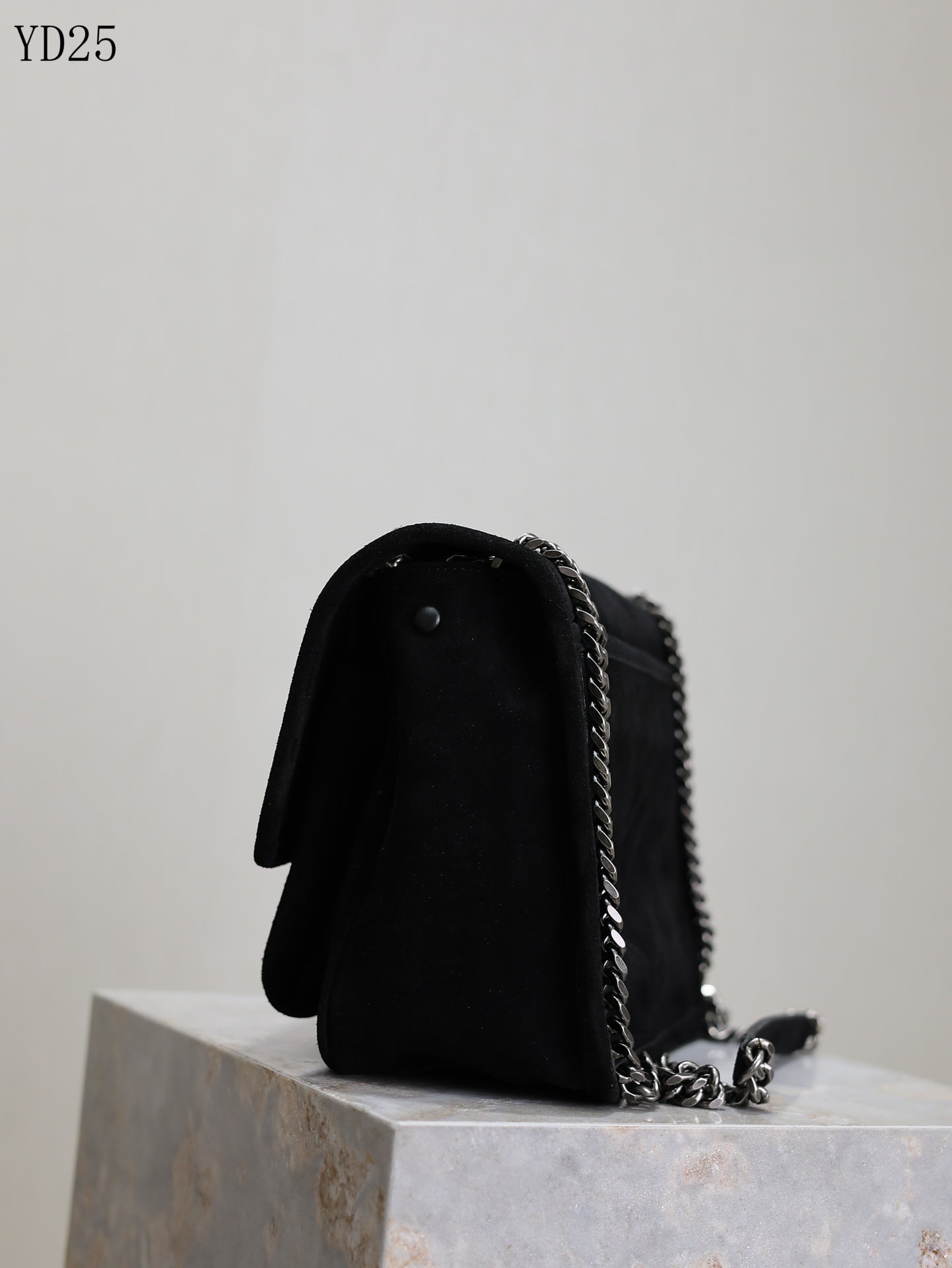 Niki Medium Shoulder Bag