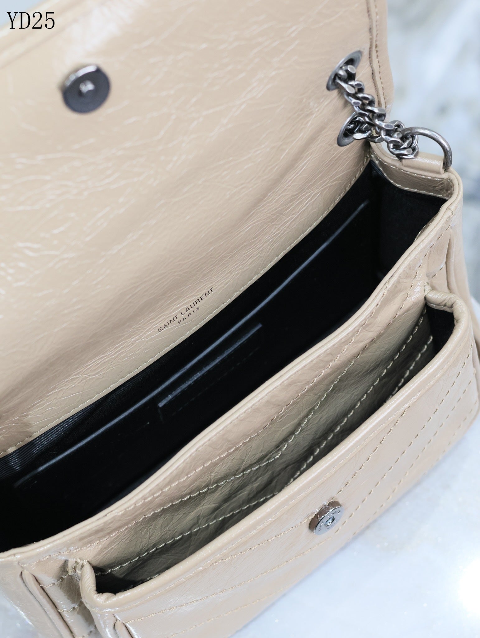 Niki Medium Patent Leather Shoulder Bag