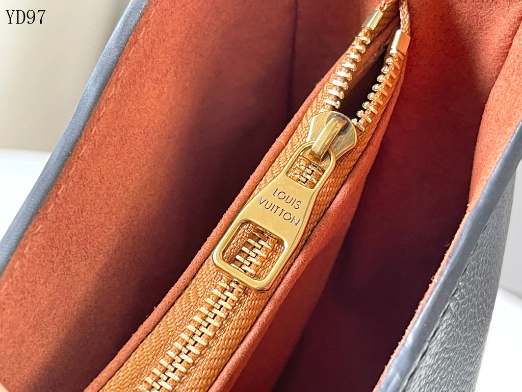 Low Key Shoulder Bag