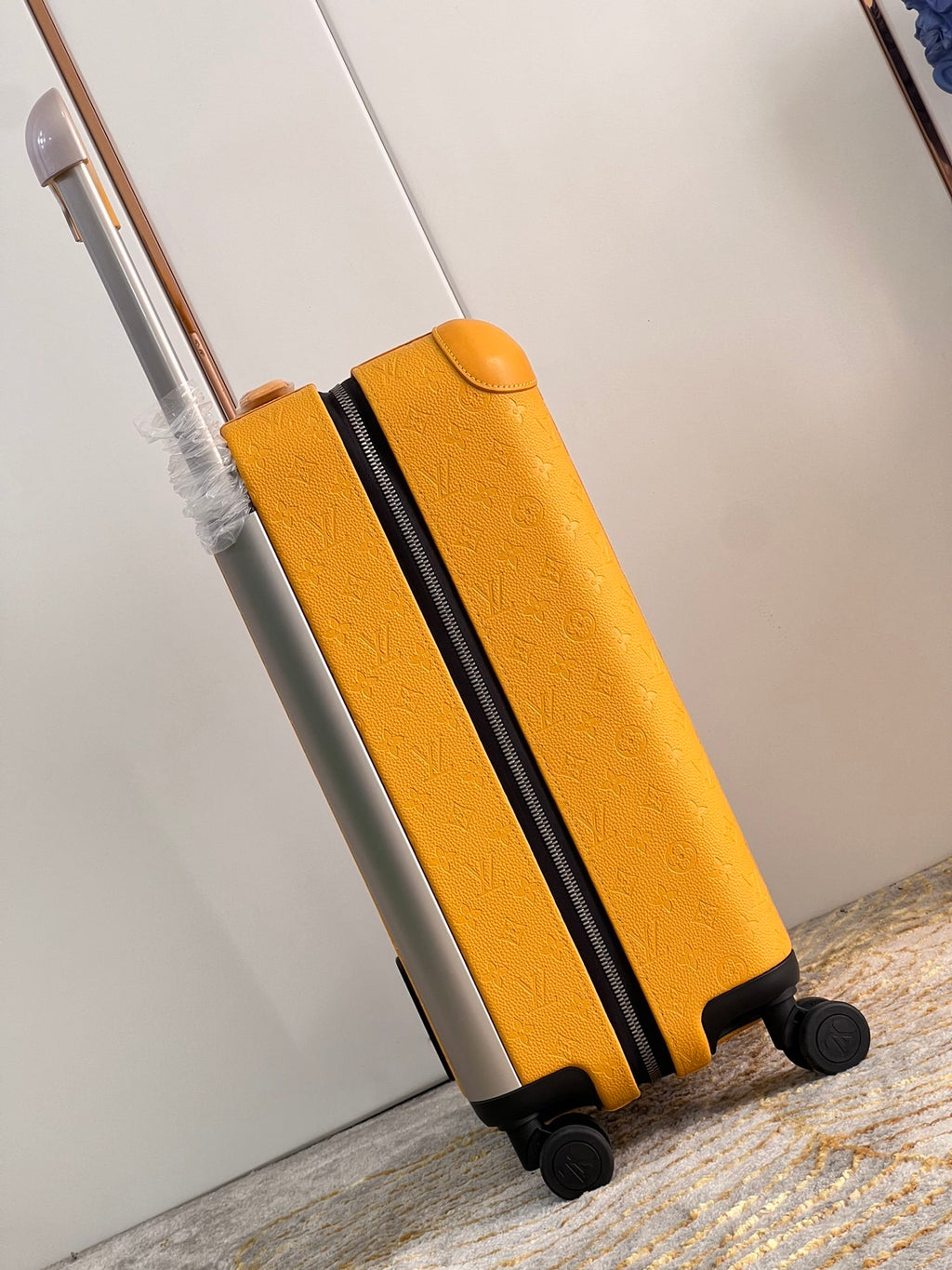 Horizon Style Cabin Suitcase