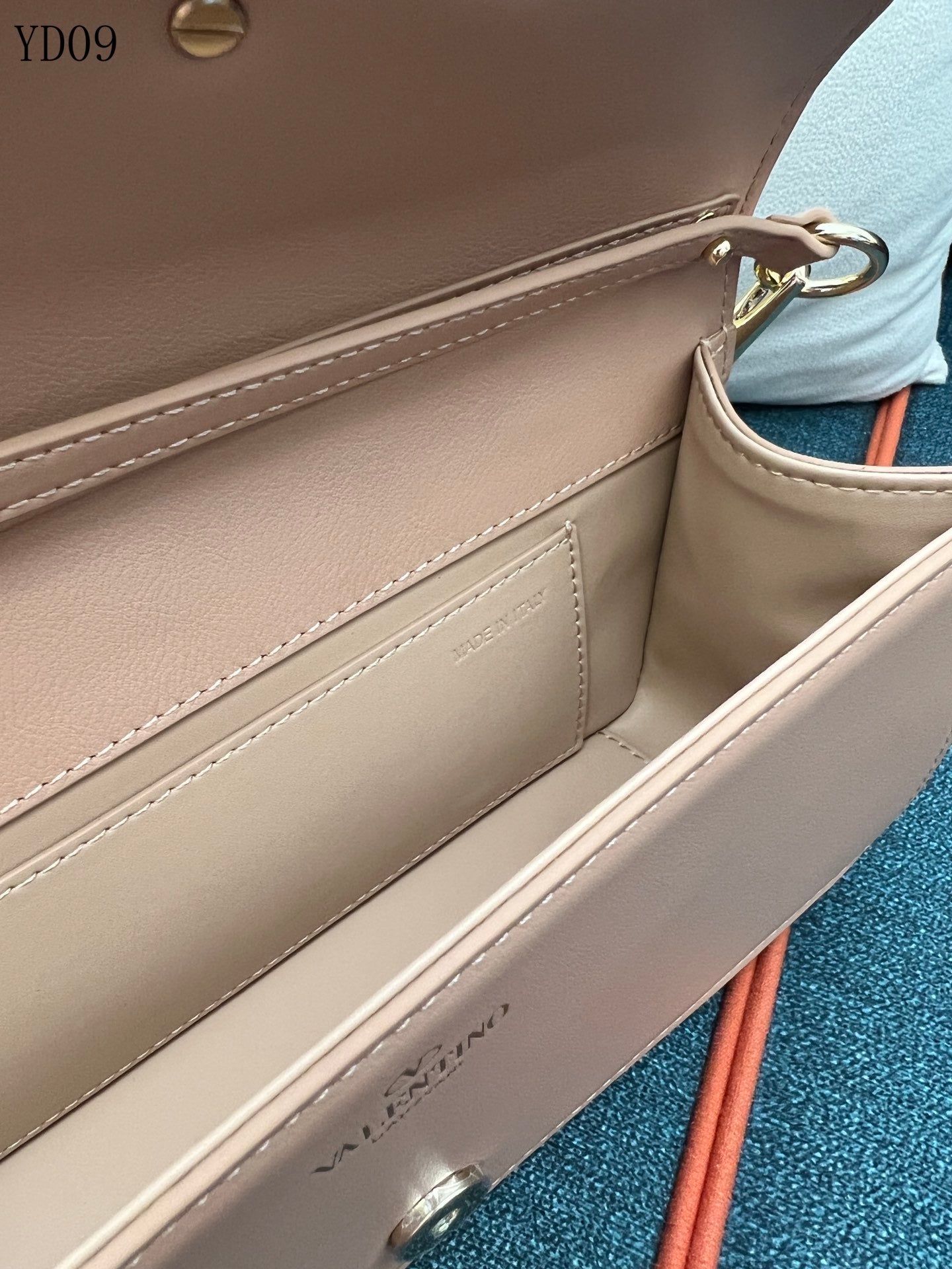 Garavani VLogo Signature Bag