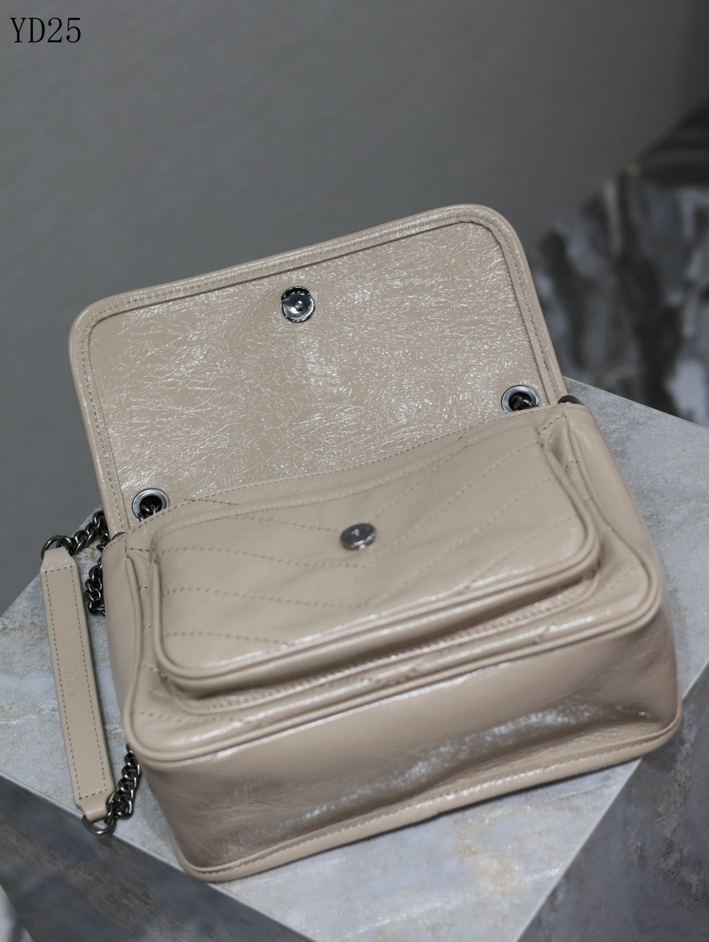 Niki Medium Patent Leather Shoulder Bag