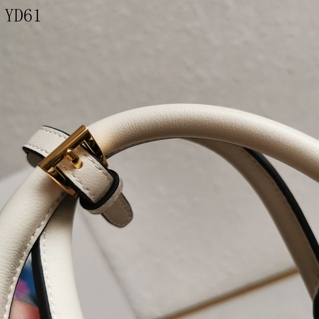 Buckle Belted Medium Leather Tote Bag