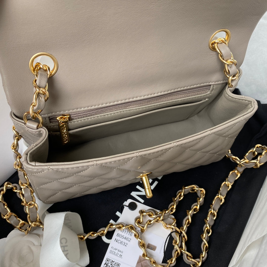 1.55 Classic Quilted Flap Bag