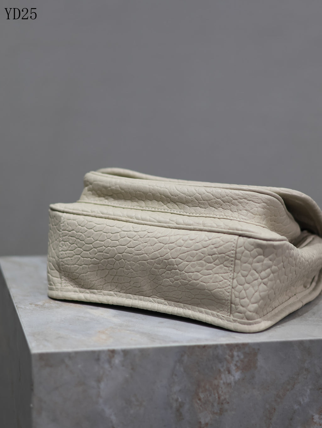 Niki Grained Leather Bag