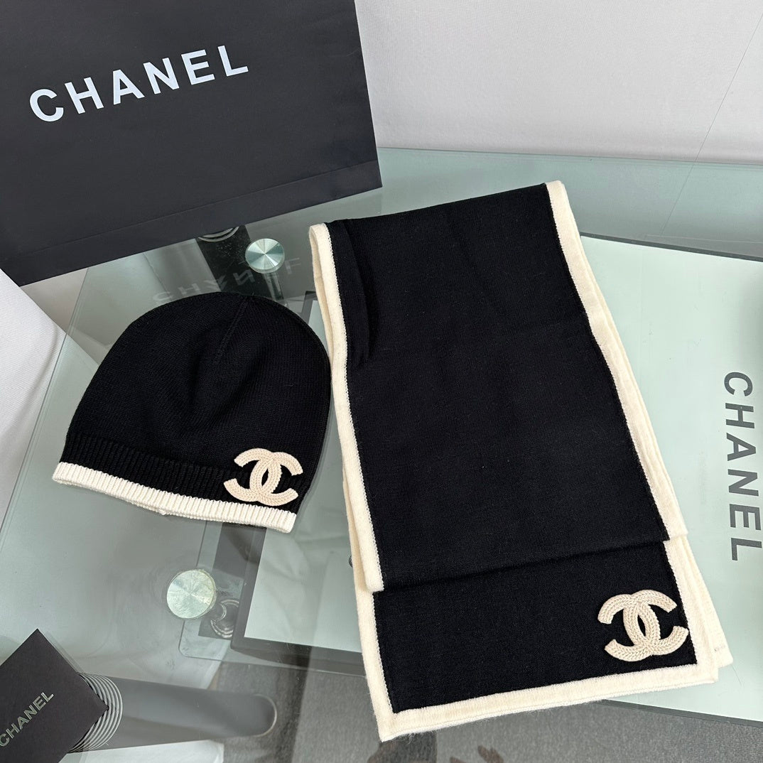 Logo Knit Beanie & Scarf Set