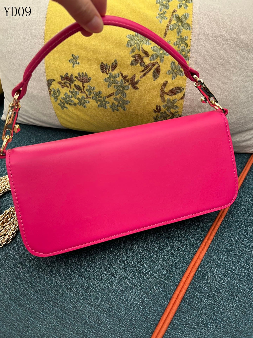 Garavani VLogo Signature Bag