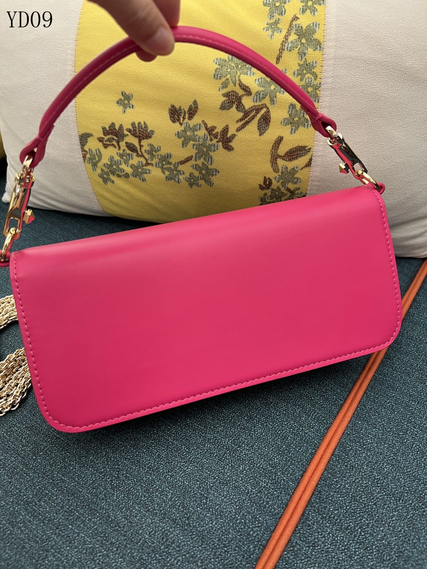 Garavani VLogo Signature Bag