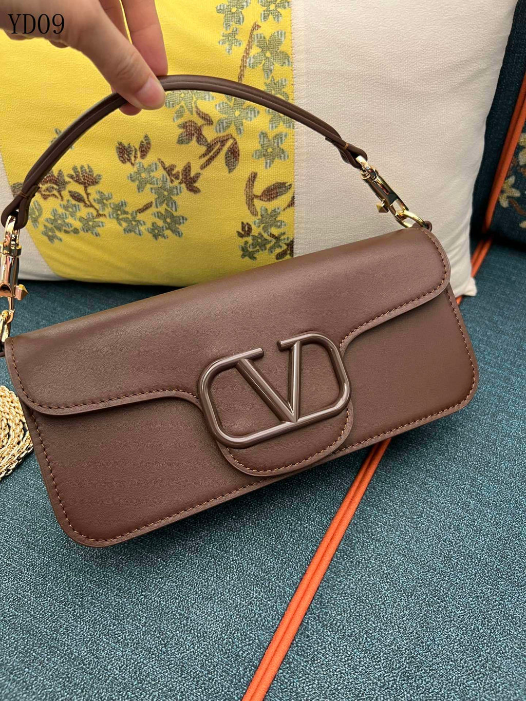 Garavani VLogo Signature Bag