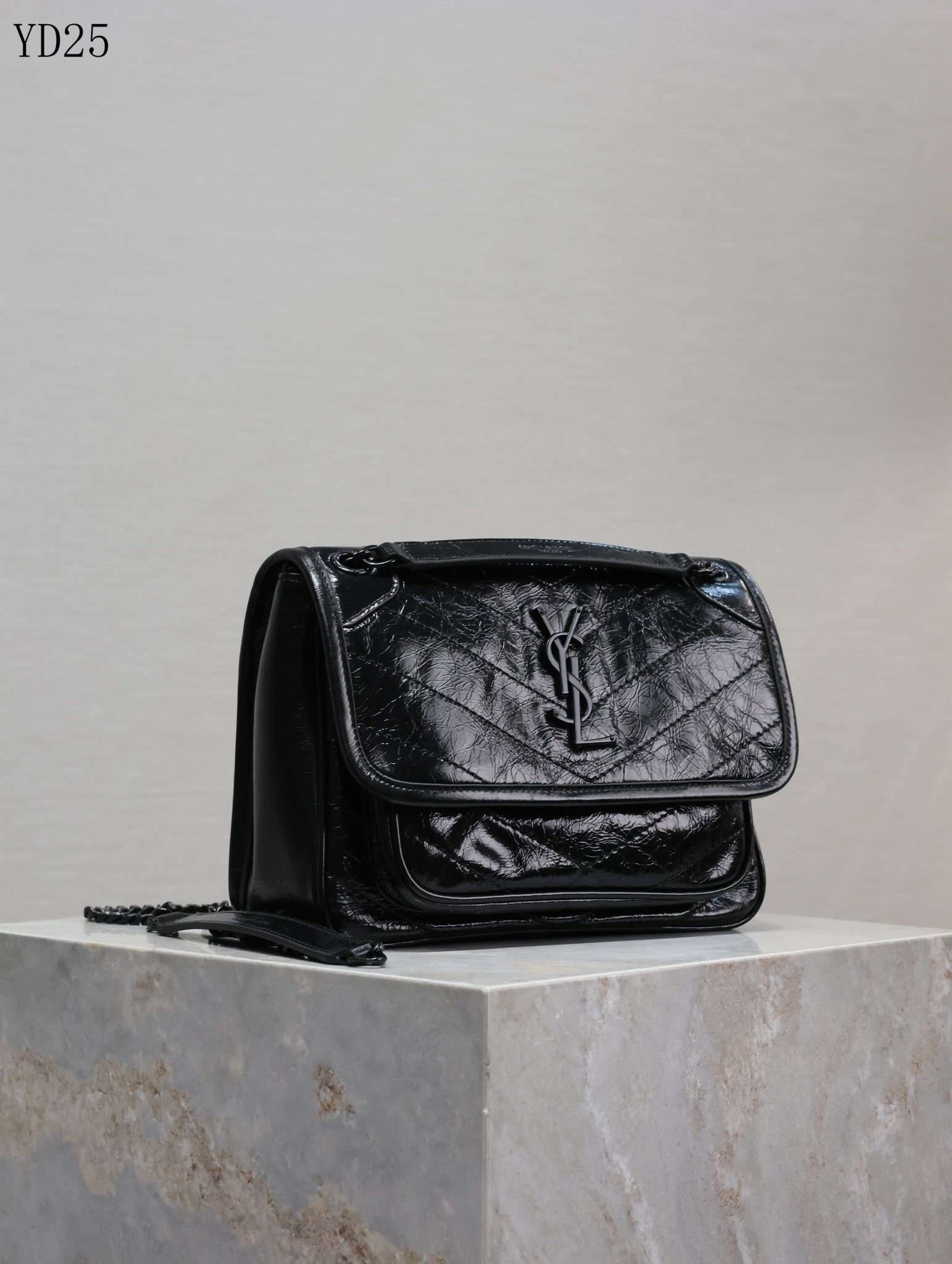 Niki Medium Patent Leather Shoulder Bag