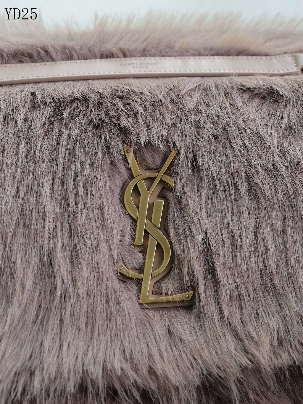 Niki Large in Shearling Bag